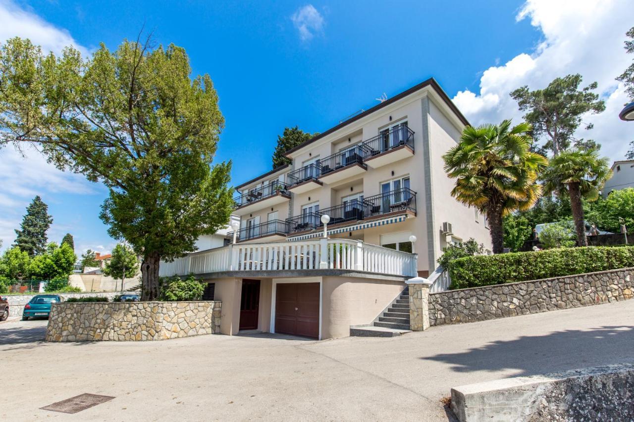 Apartments & Rooms Milcetic D Malinska Exterior foto