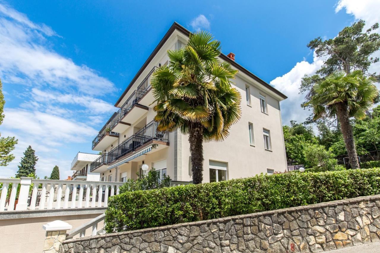 Apartments & Rooms Milcetic D Malinska Exterior foto